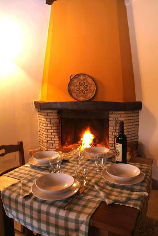B&B Podere Bramapane Montelungo Superiore ภายนอก รูปภาพ